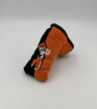 Load image into Gallery viewer, Smathers and Branson Swinging Pete Blade Putter Headcover